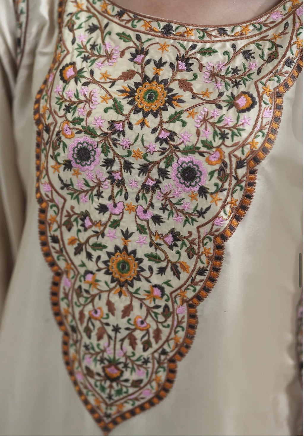 Luxury Cream 3 Piece Pakistani Embroidered silk kaftan Suit | Women’s Festive Wear