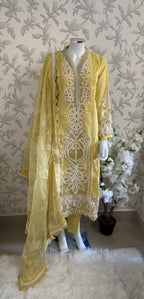 MARIA B LUXE LAWN 4A original- 3 piece stitched suit