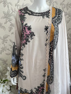 4B-M BASICS by MARIA.B ORIGINAL | 3 piece stitched Lawn suit