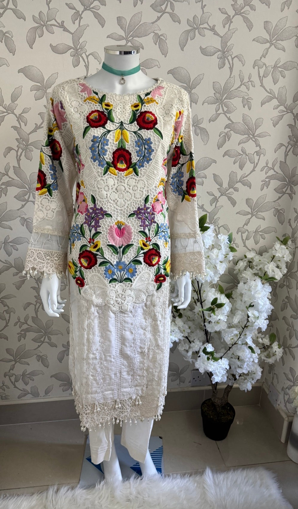 Maria B Luxury Lawn 10A original- 3 piece stitched suit