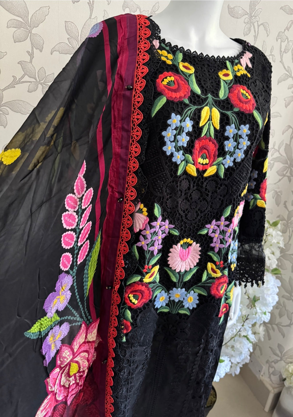 Maria B Luxury Lawn 10B original- 3 piece stitched suit