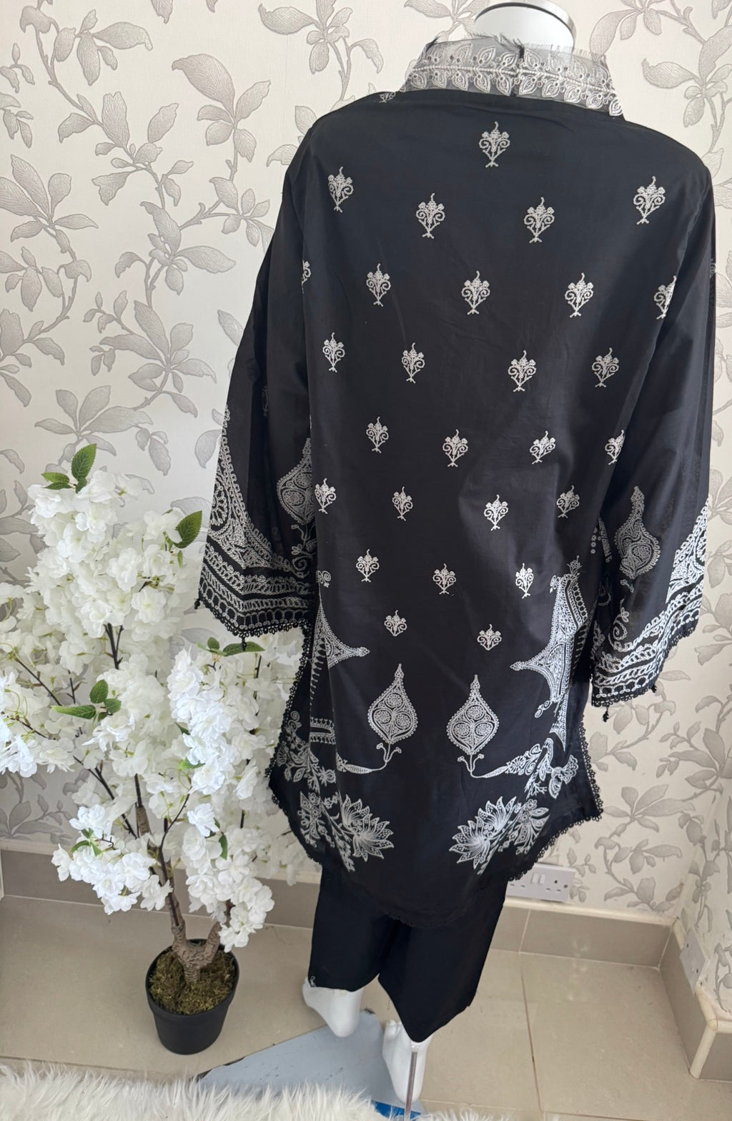 3A-M BASICS by MARIA.B ORIGINAL | 3 piece stitched Lawn suit