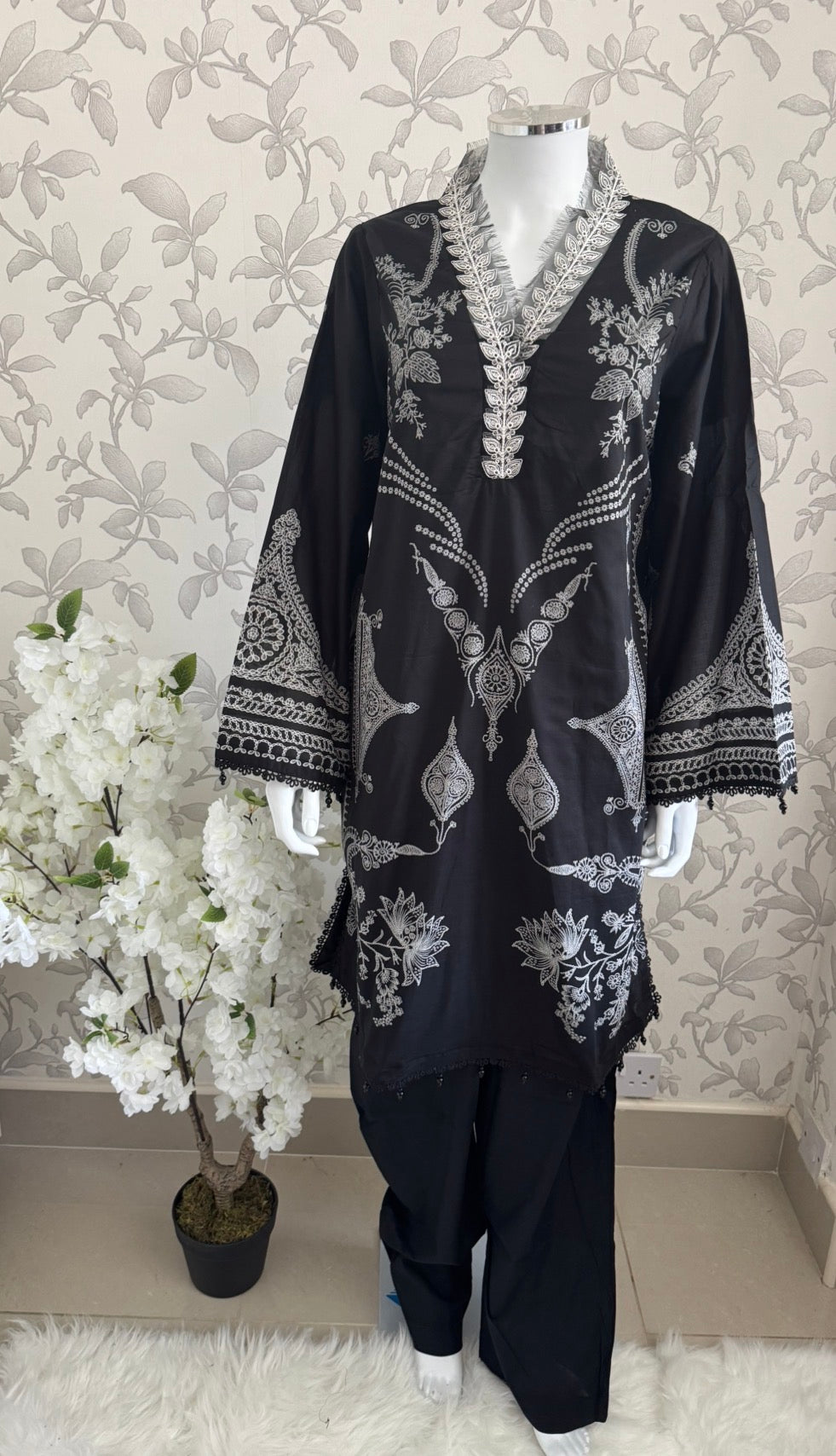 3A-M BASICS by MARIA.B ORIGINAL | 3 piece stitched Lawn suit