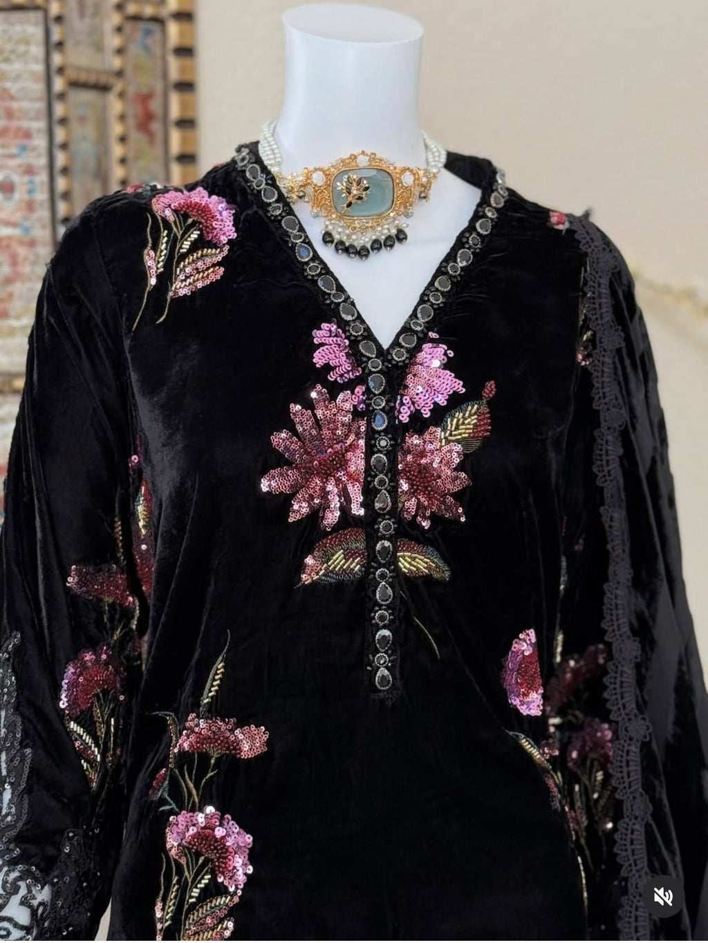 D6..ماريا بي (مستوحى)- مخمل