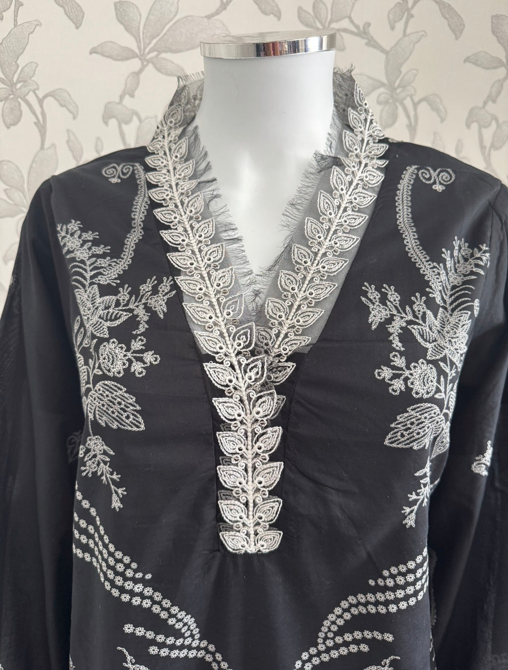 3A-M BASICS by MARIA.B ORIGINAL | 3 piece stitched Lawn suit