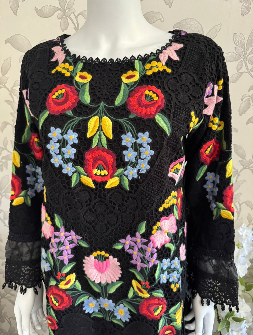 Maria B Luxury Lawn 10B original- 3 piece stitched suit