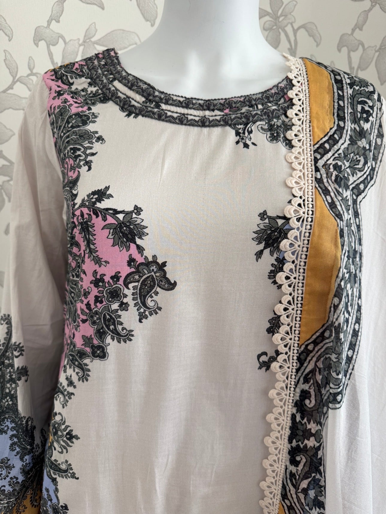 4B-M BASICS by MARIA.B ORIGINAL | 3 piece stitched Lawn suit