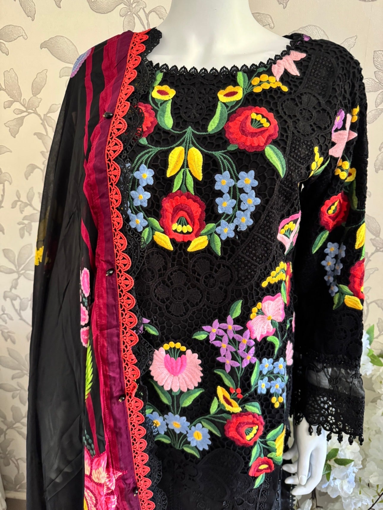 Maria B Luxury Lawn 10B original- 3 piece stitched suit