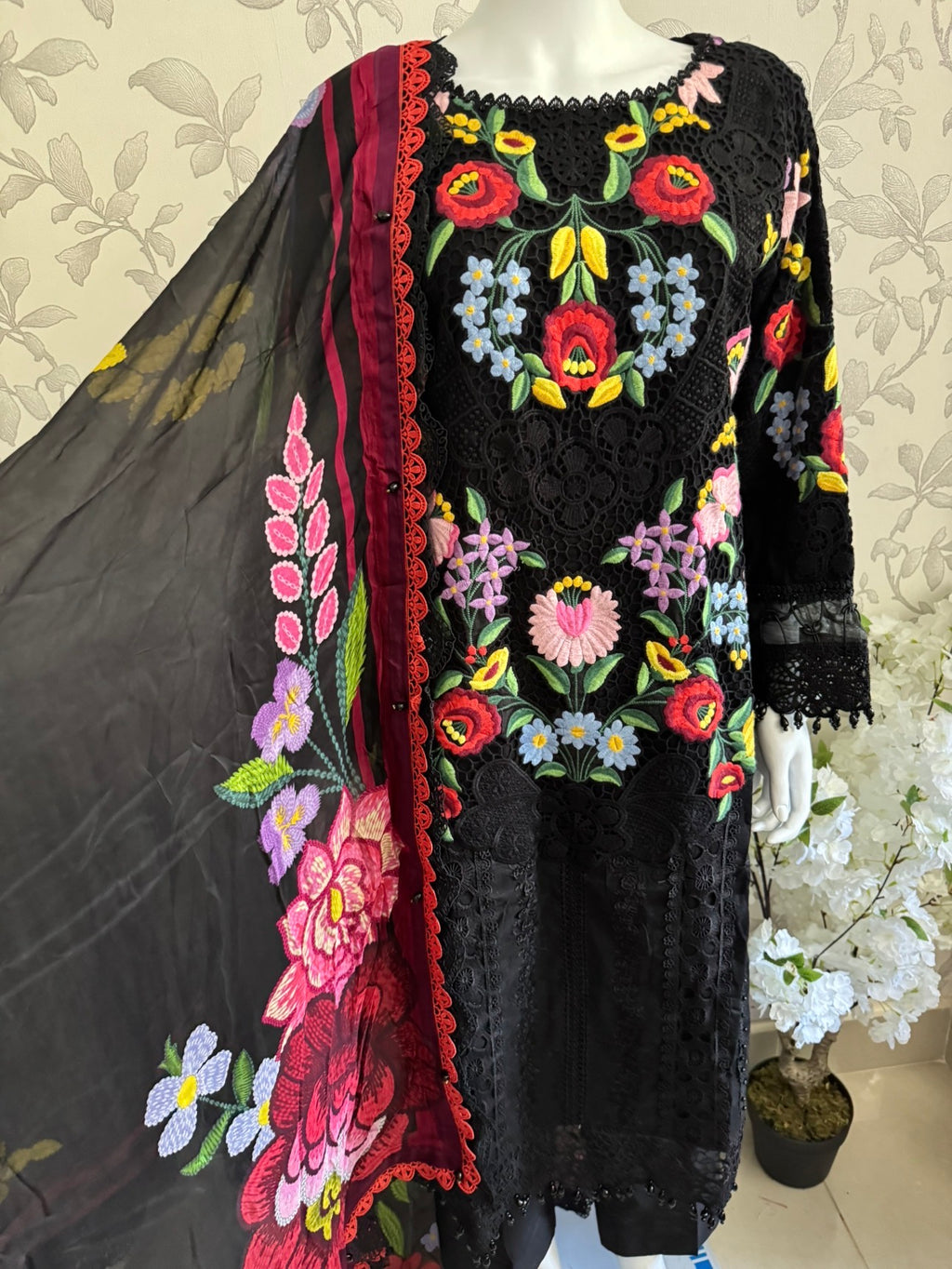 Maria B Luxury Lawn 10B original- 3 piece stitched suit